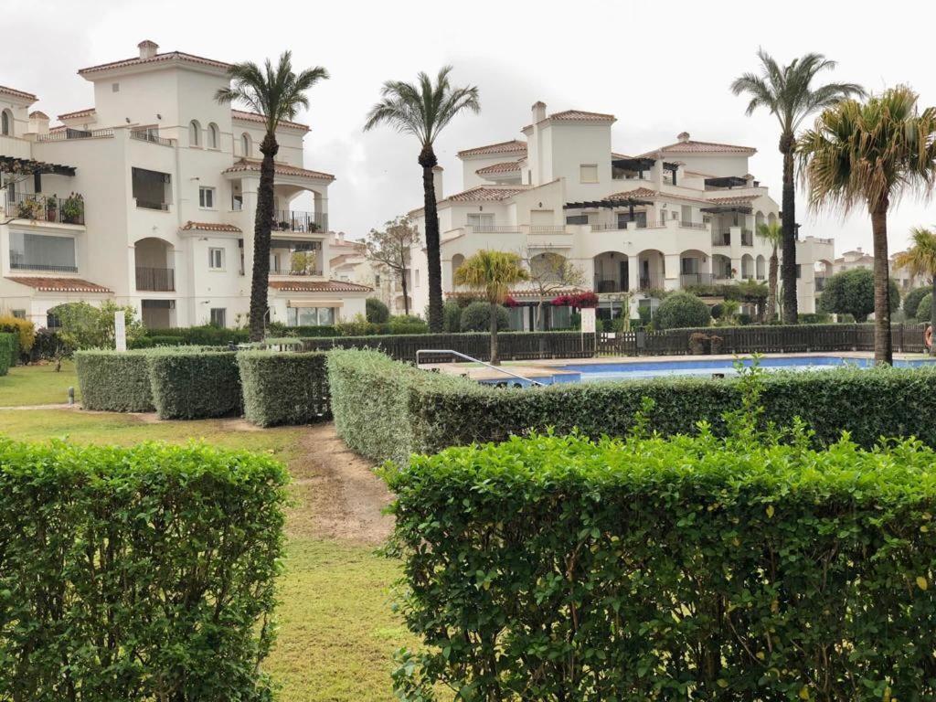 Villa Life . Precioso Bajo Frente Piscina Sucina Exterior photo